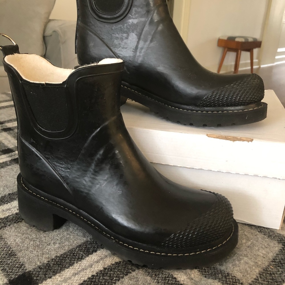 Ilse Jacobsen Rub 47 rain boot in black, size 38